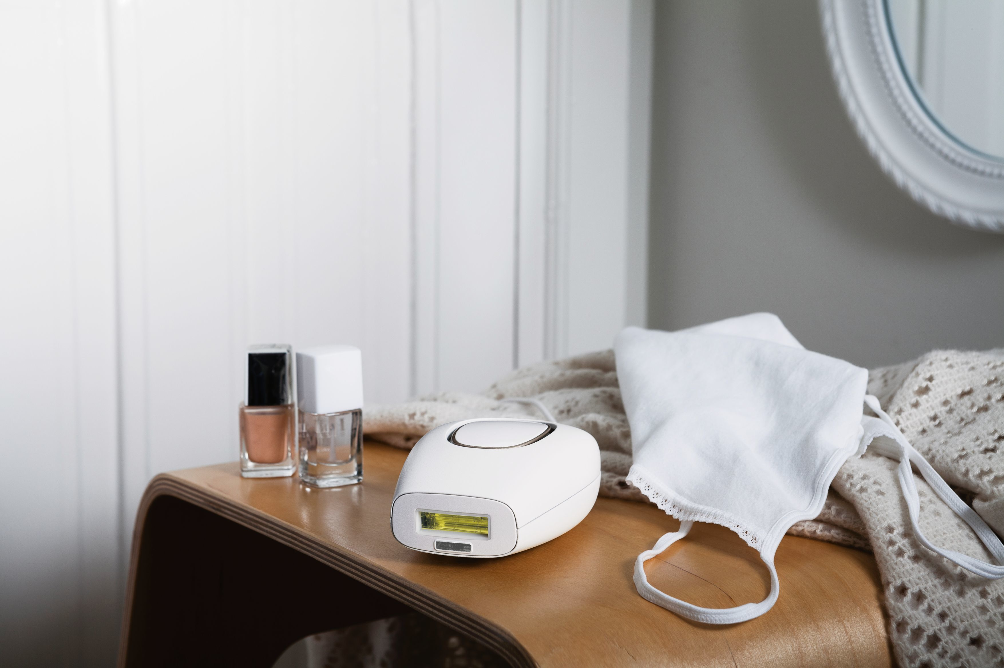 PHILIPS Lumea IPL Essential SC1983/00 Epilasyon Tüy Alma Sistemi