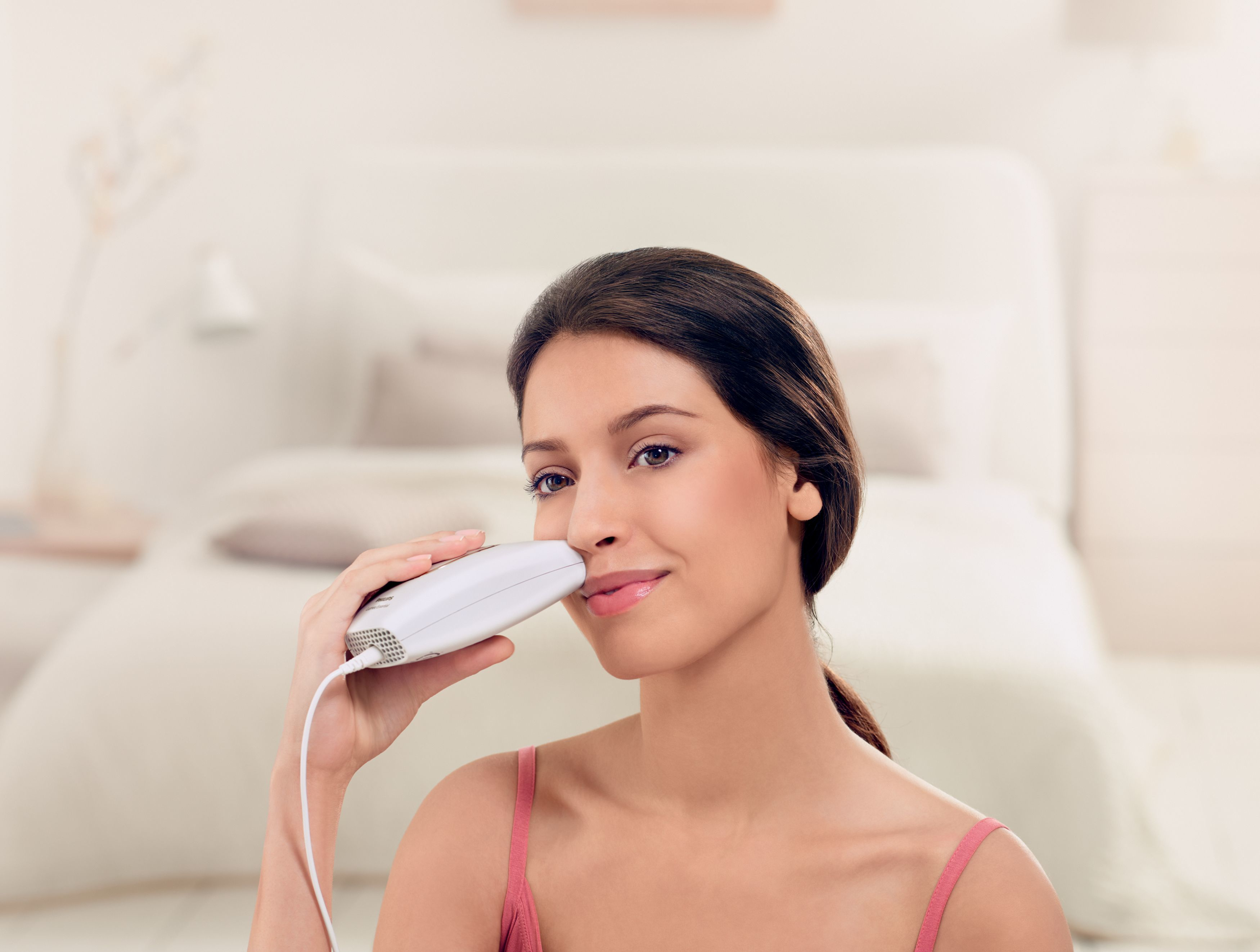 PHILIPS Lumea IPL Essential SC1983/00 Epilasyon Tüy Alma Sistemi