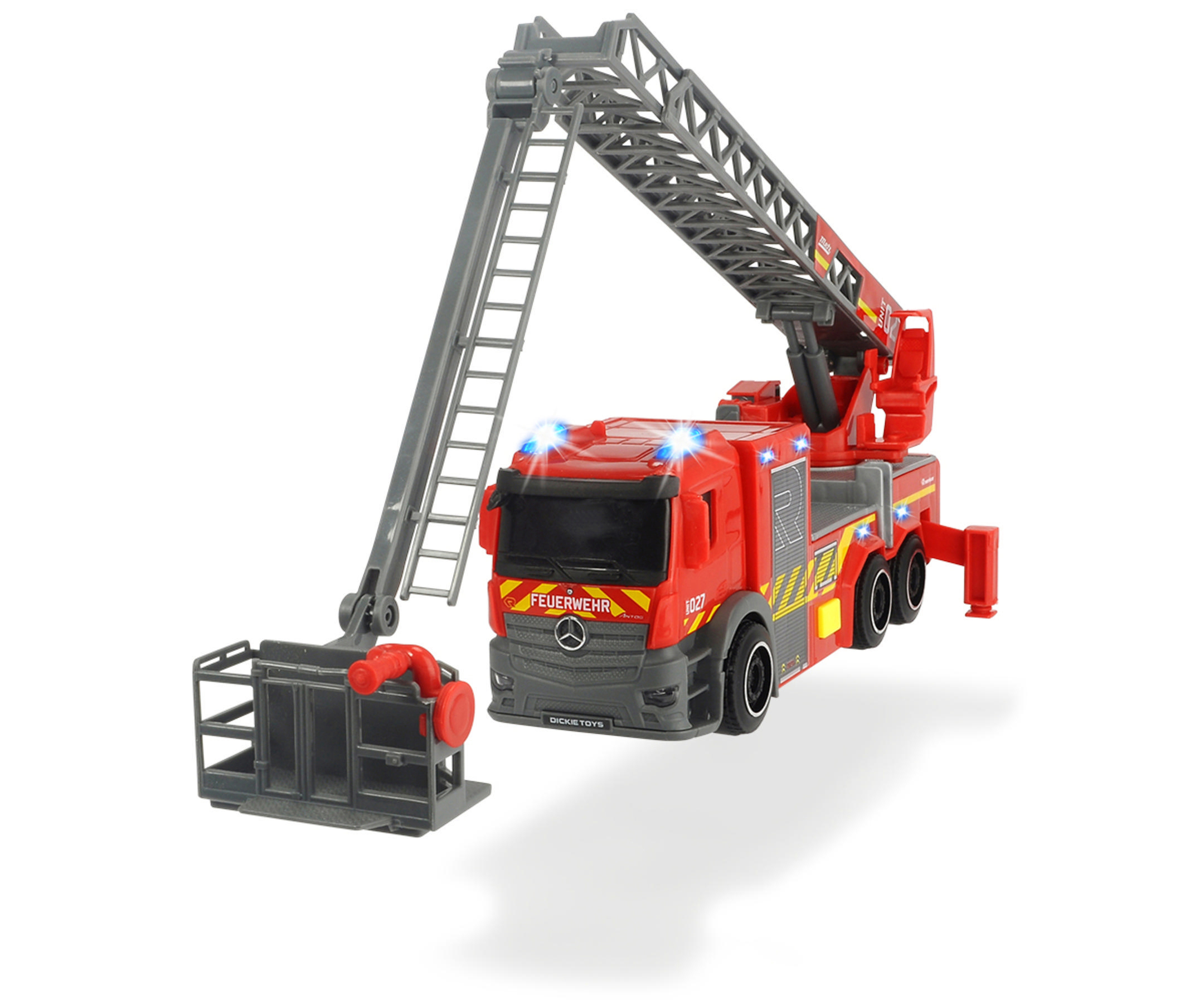 Ein rotes Spielzeugfeuerwehrfahrzeug mit einer ausgefahrenen Leiter. Die Leiter hat am Ende einen kleinen Korb. Der LKW hat Lichter und das Wort 'FEUERWEHR'.