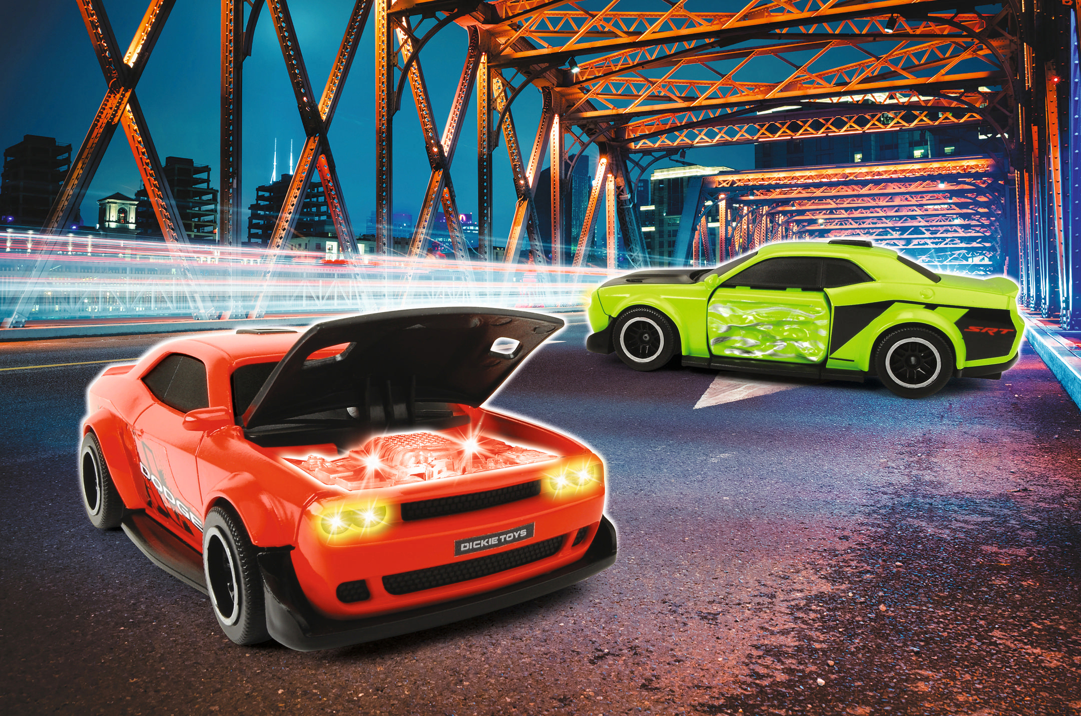 DICKIE-TOYS Dodge Challenger SRT Hellcat, Spielzeugauto Freilauf, Rot/Grün mit Spielzeugauto sortiert 2-fach