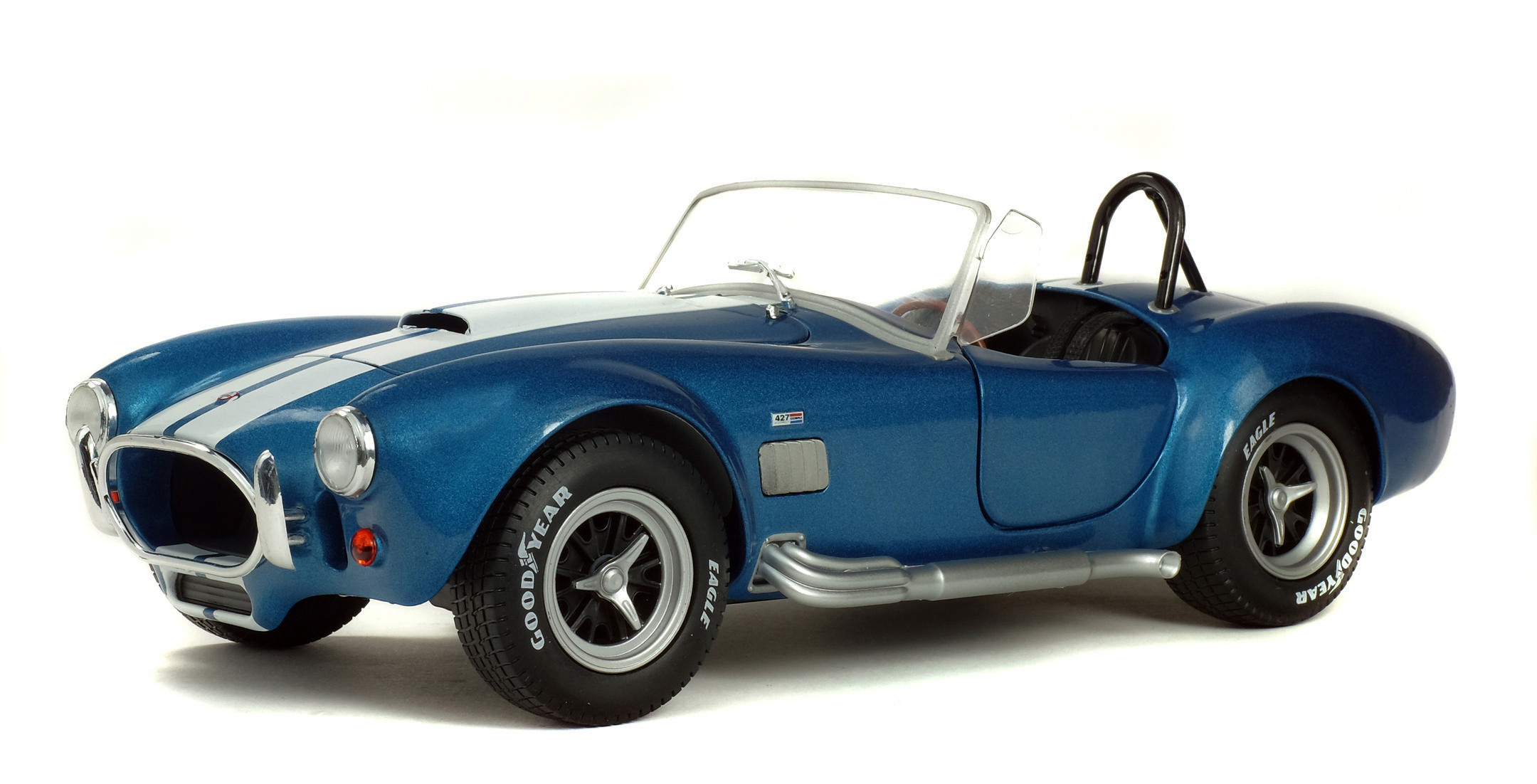 metallic Modellauto, 427 blau 1:18, Maßstab Baujahr SOLIDO MKII, AC 1965, Cobra Spielzeugmodellauto Metallic/Blau