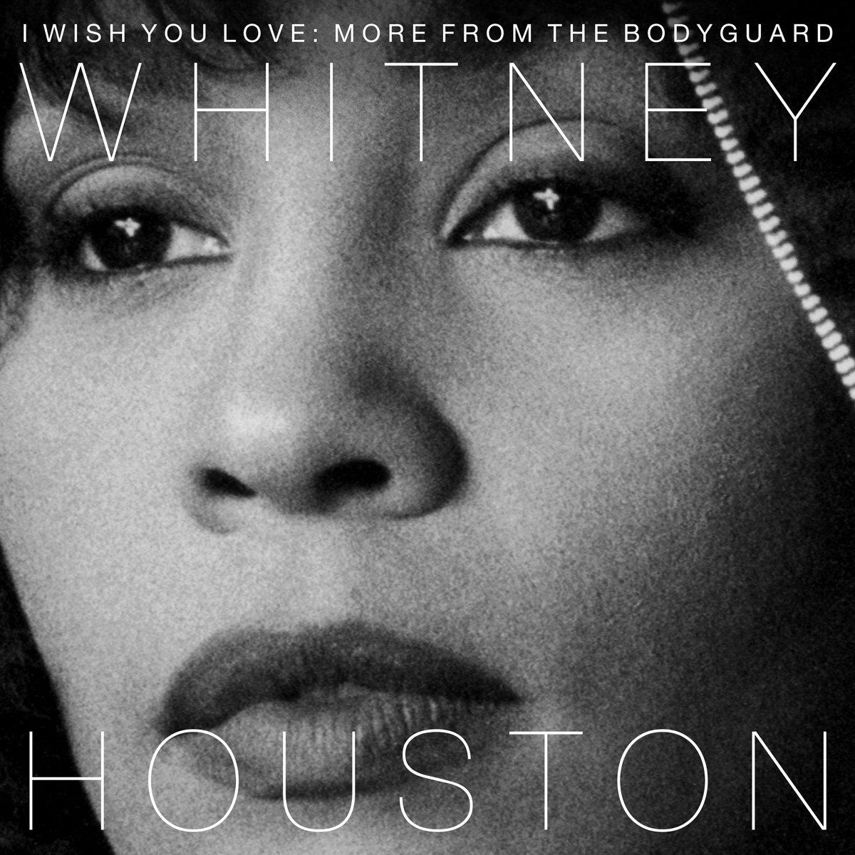 Nahaufnahme, Schwarzweißbild von Whitney Houstons Gesicht auf einem Albumcover für 'The Bodyguard'.