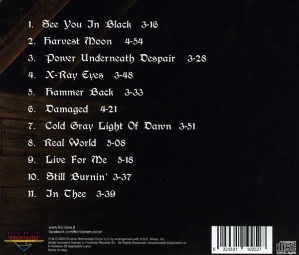 CD-Cover mit dunklem Hintergrund und Titelliste in Weiß. Ein Compact Disc-Logo ist sichtbar.