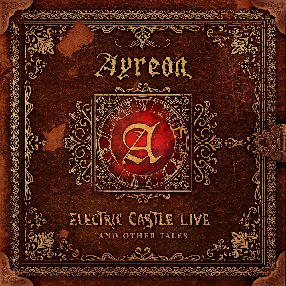 Ayreon Electric Castle Live album borítója. Barna bőrbe kötött könyv díszes arany dizájnnal és szöveggel.