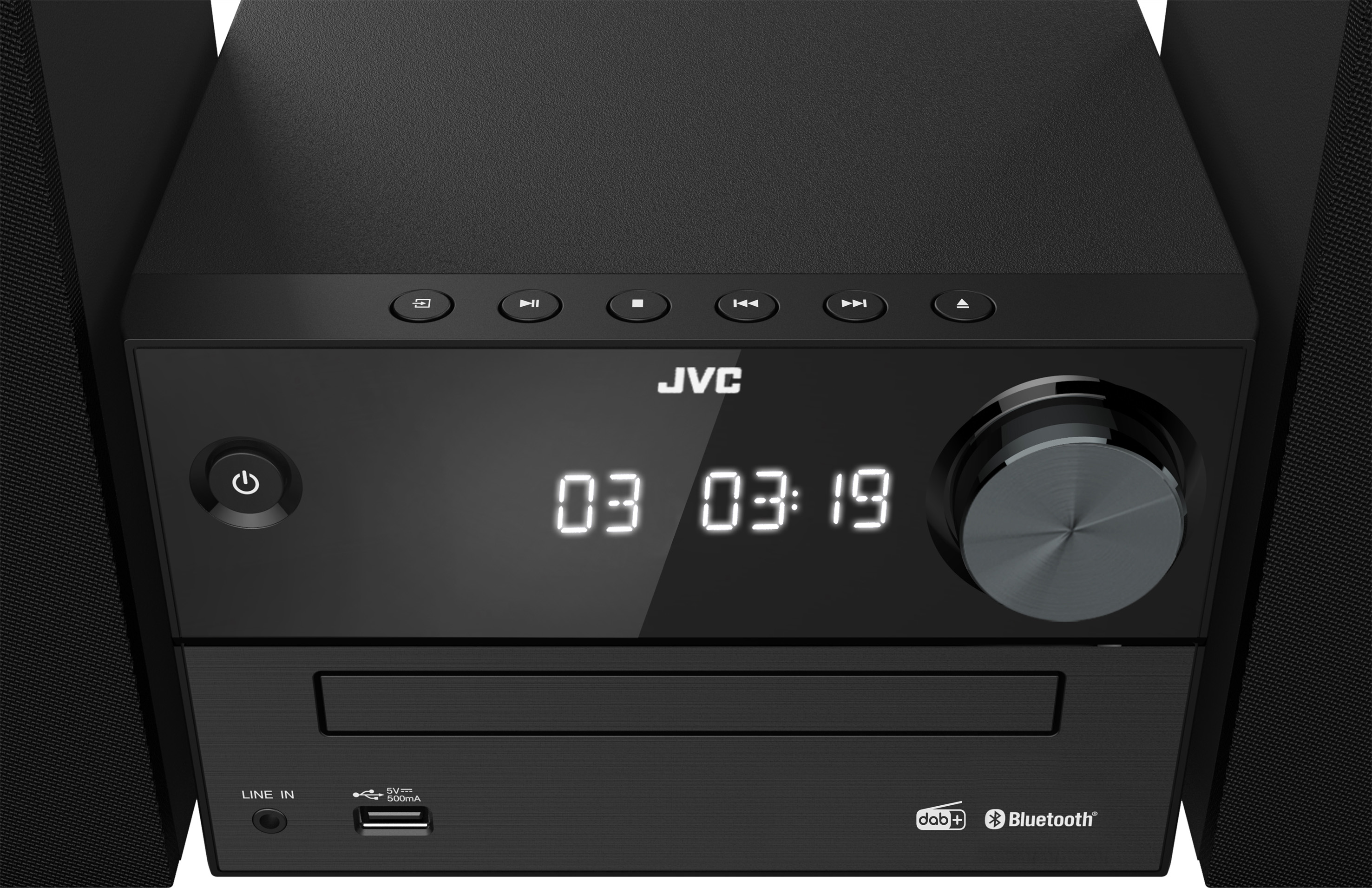 Schwarze JVC-Stereoanlage mit Digitalanzeige, die die Zeit anzeigt.