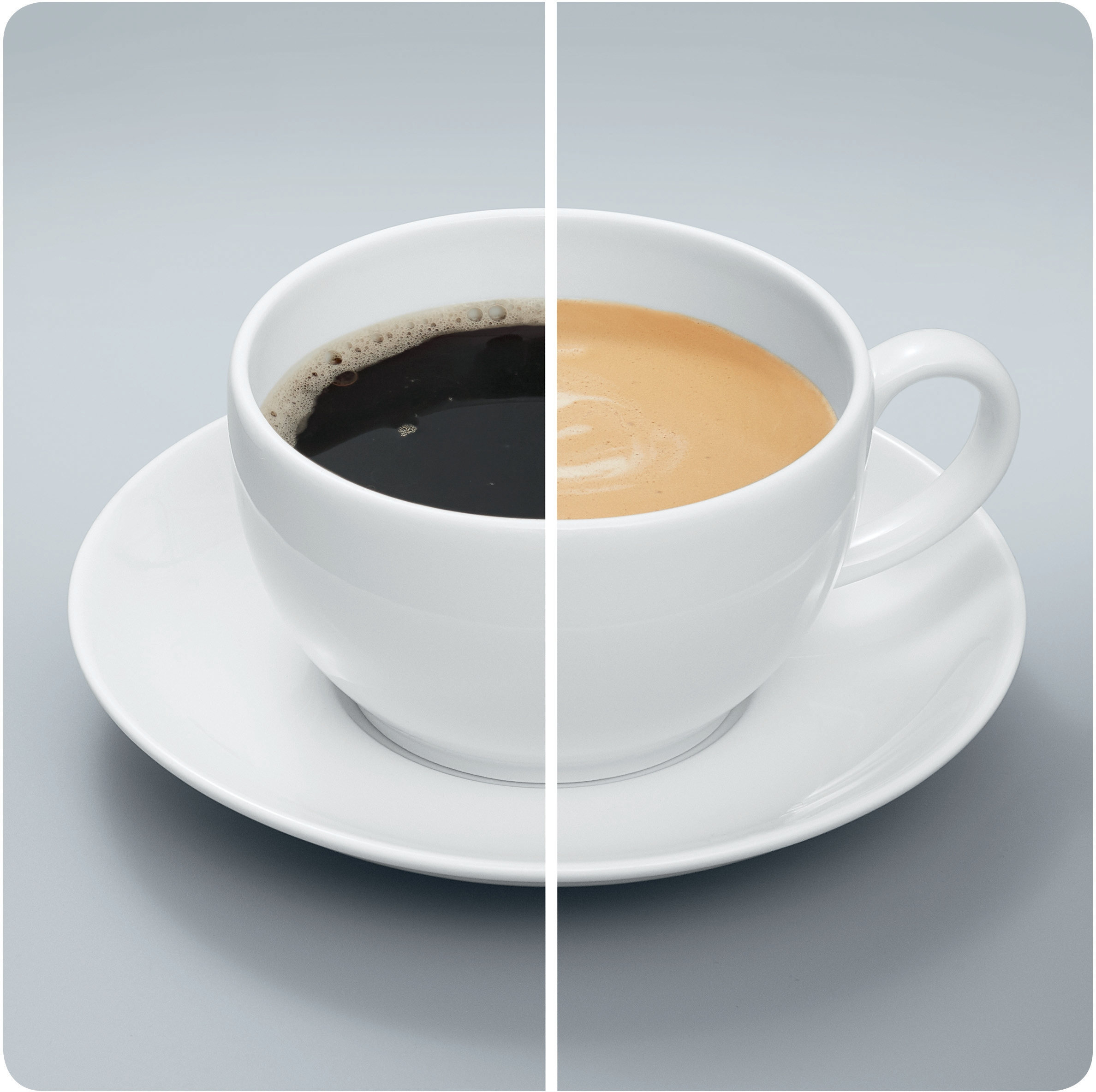 Eine weiße Tasse und Untertasse, in der Mitte geteilt mit schwarzem Kaffee und Milchkaffee.