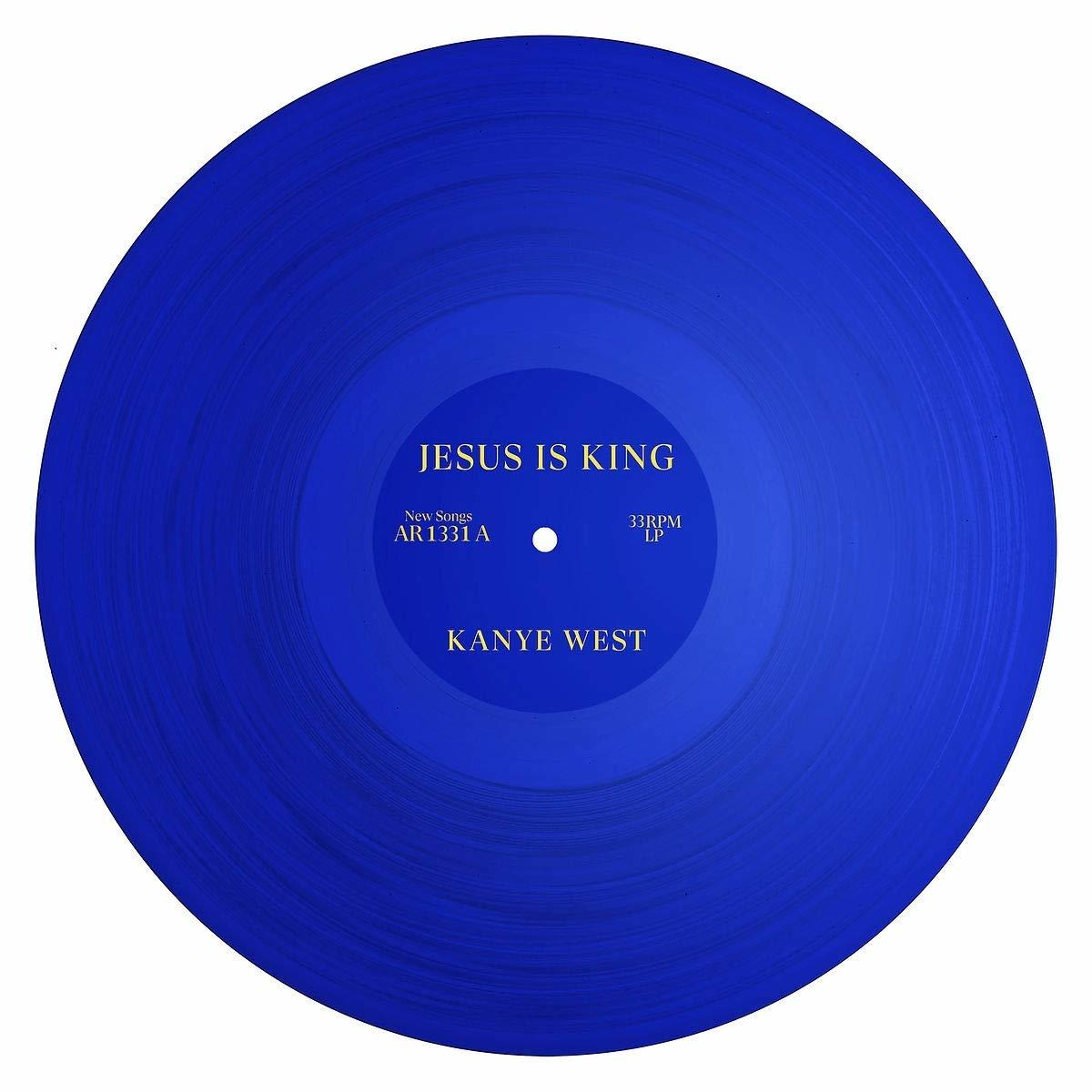 Kék bakelit lemez, a 'JESUS IS KING' és a 'KANYE WEST' feliratokkal.