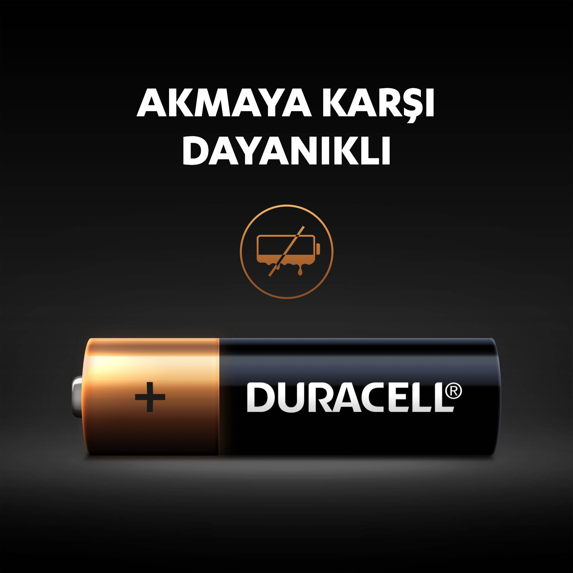Artı ve eksi işaretleri olan Duracell pil ve 'AKMAYA KARŞI DAYANIKLI' metni.
