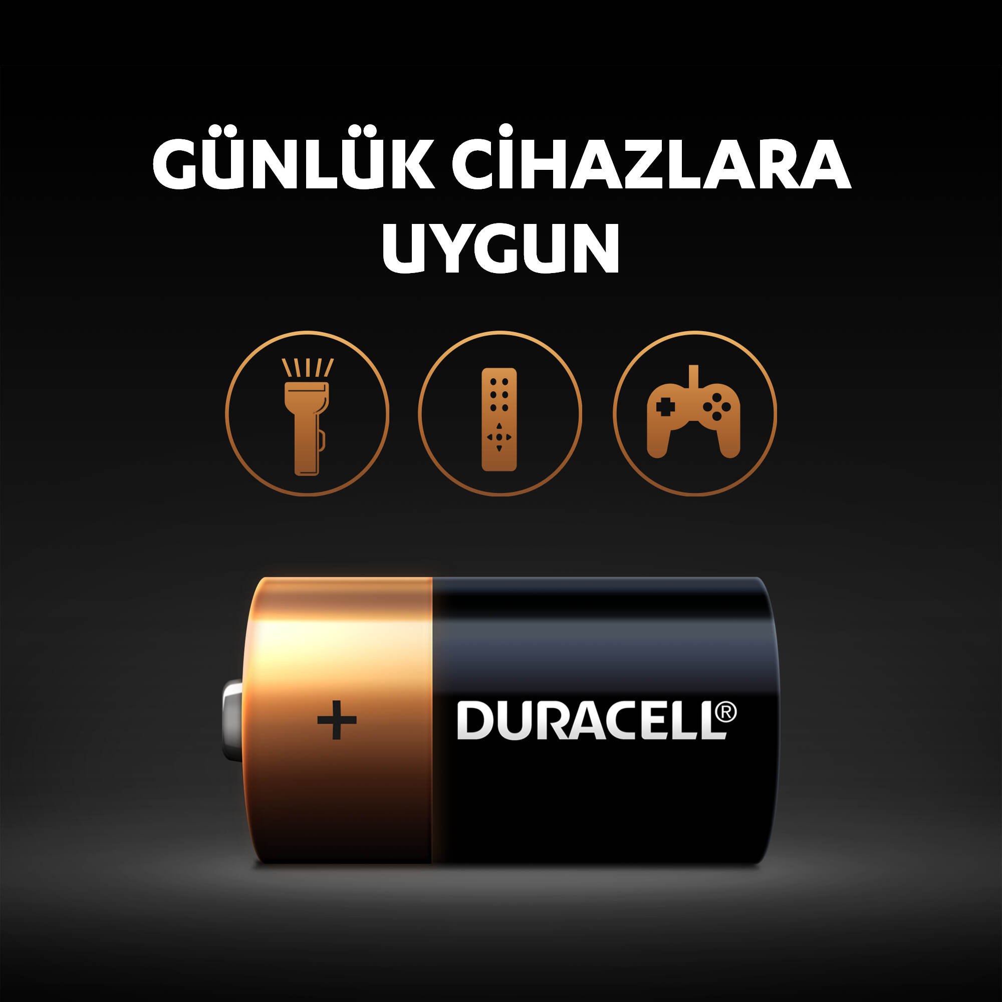 Duracell pil, artı işareti ve metinle, siyah gradyan bir arka plana karşı.