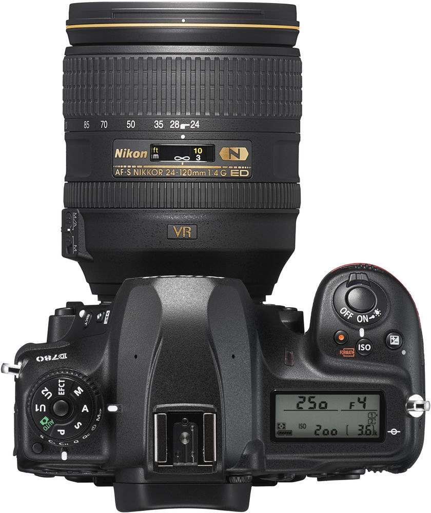 NIKON D780 + Nikkor AF-S 24–120 mm f/4 VR kit