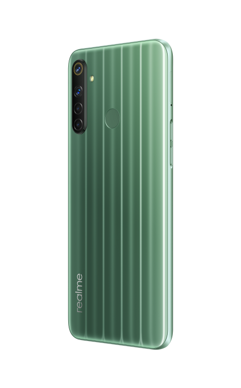 Teléfono inteligente verde con líneas verticales en la parte trasera, fondo negro.