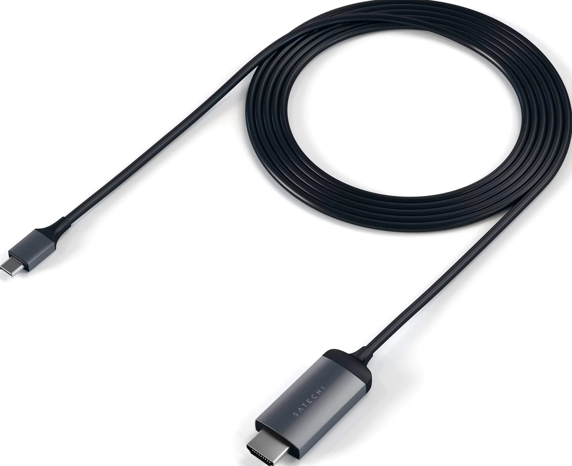 Schwarzes Satechi USB-C-auf-HDMI-Kabel mit Anschlüssen an beiden Enden.
