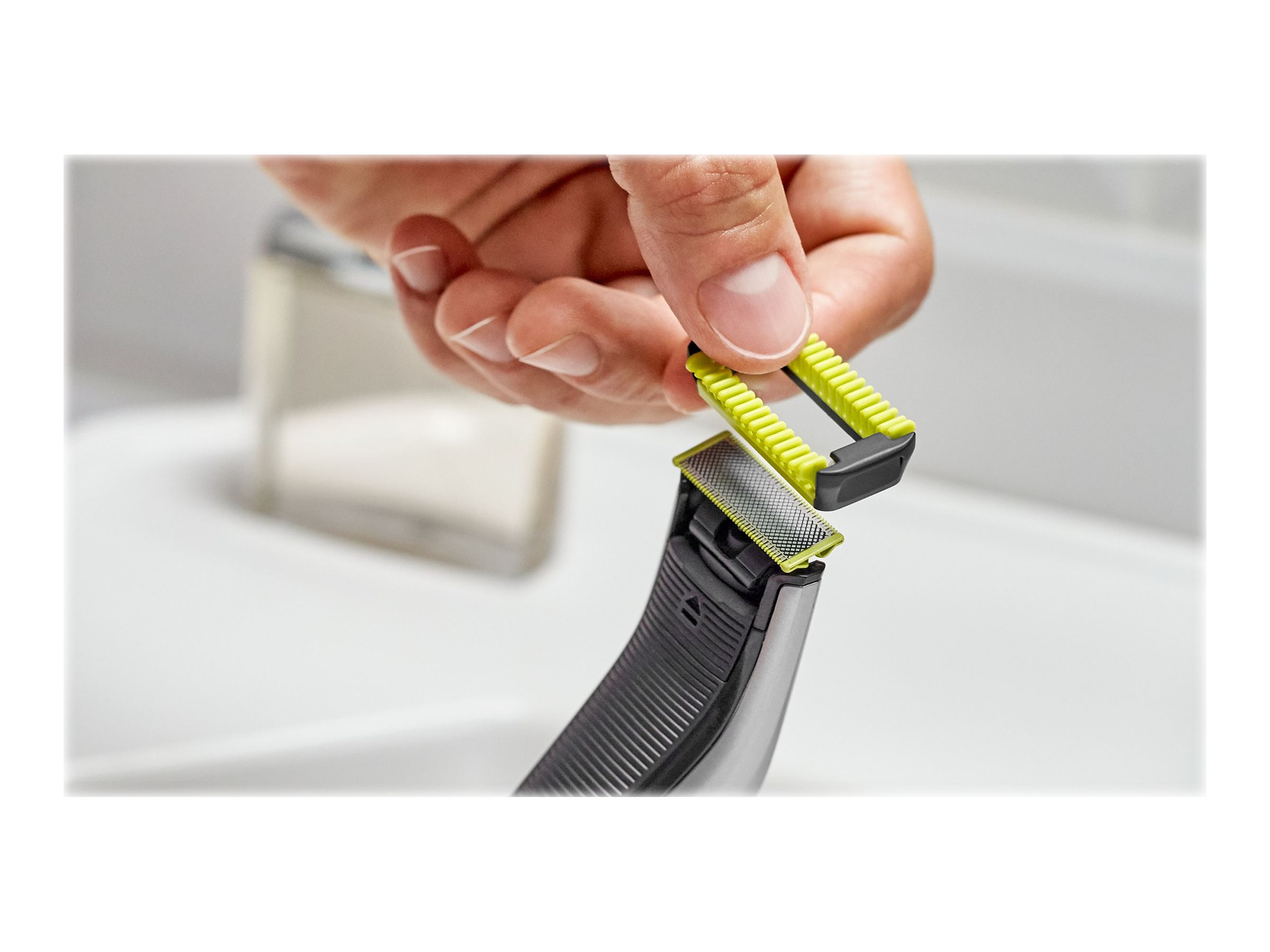 PHILIPS OneBlade Pro Face + Body QP6620/20, schwarz-silber Barttrimmer