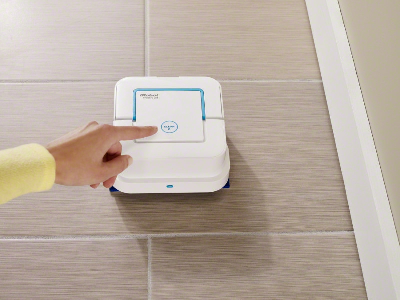 Robot friegasuelos - iRobot Braava jet 240, pulverizador de chorro a presión, friega y pasa la mopa