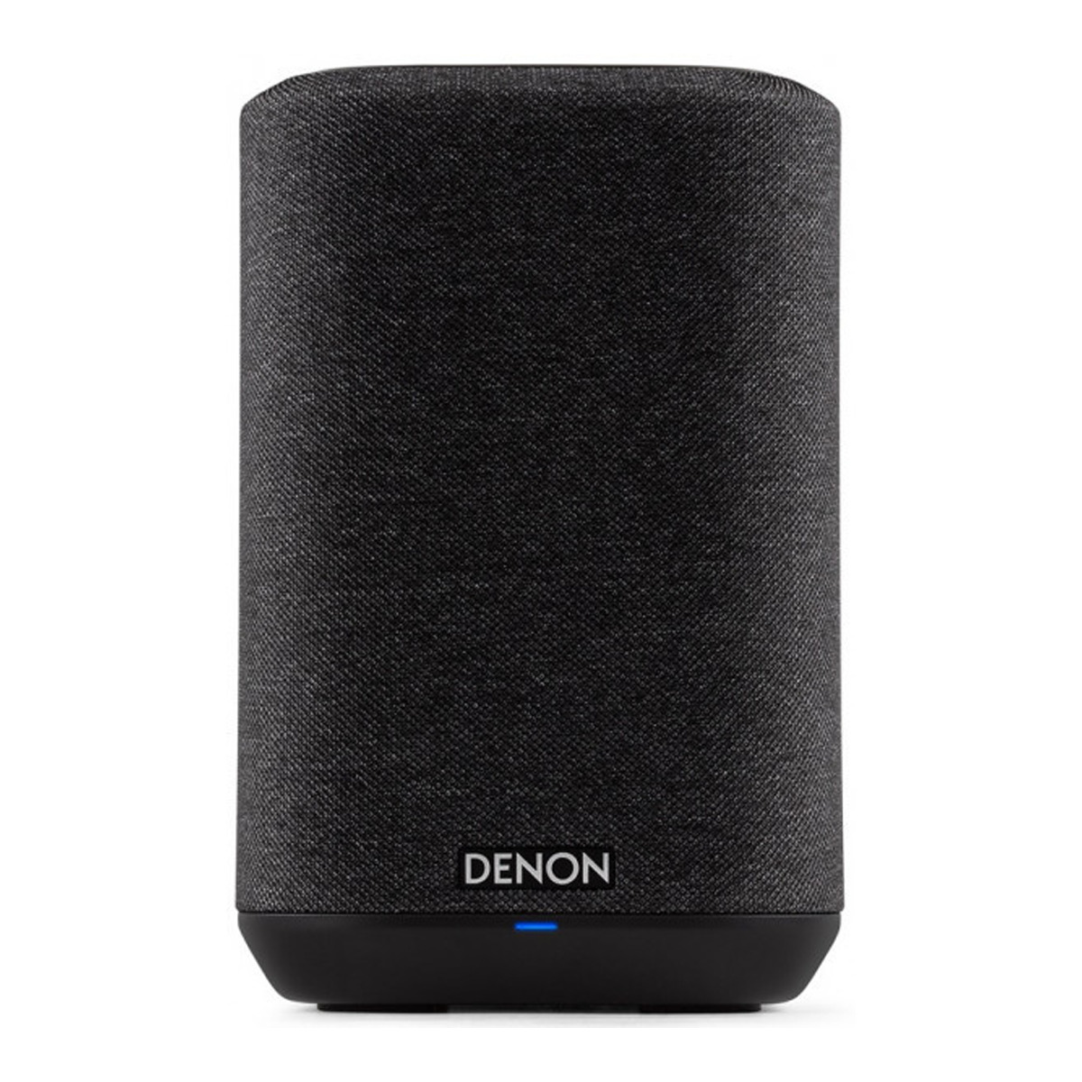 Un altavoz inteligente cilíndrico negro con la marca DENON. Una luz azul es visible.