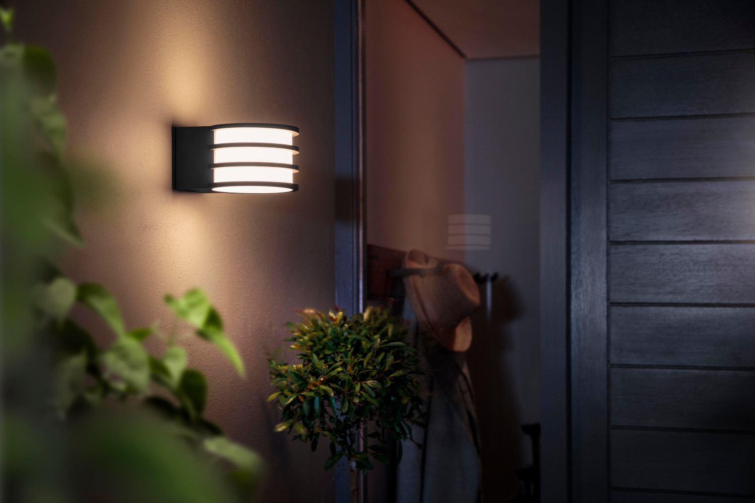 PHILIPS HUE Lampe murale Smart Lucca Blanc chaud Gris (1740193P0)