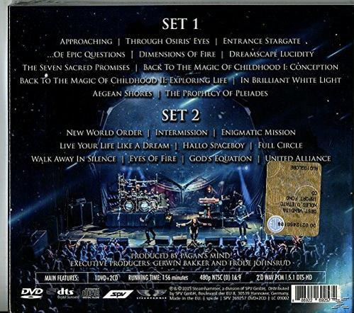 CD tok hátulja, szöveggel és koncertképekkel. Az 1. és 2. szett látható.