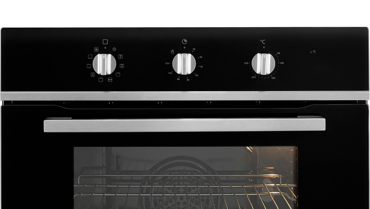 Oven bedieningspaneel, zwart met zilveren details. Knoppen voor temperatuur en modus.