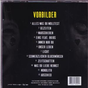 Rückseite einer CD mit gelbem Titel und Titelliste. Schwarzer Hintergrund.