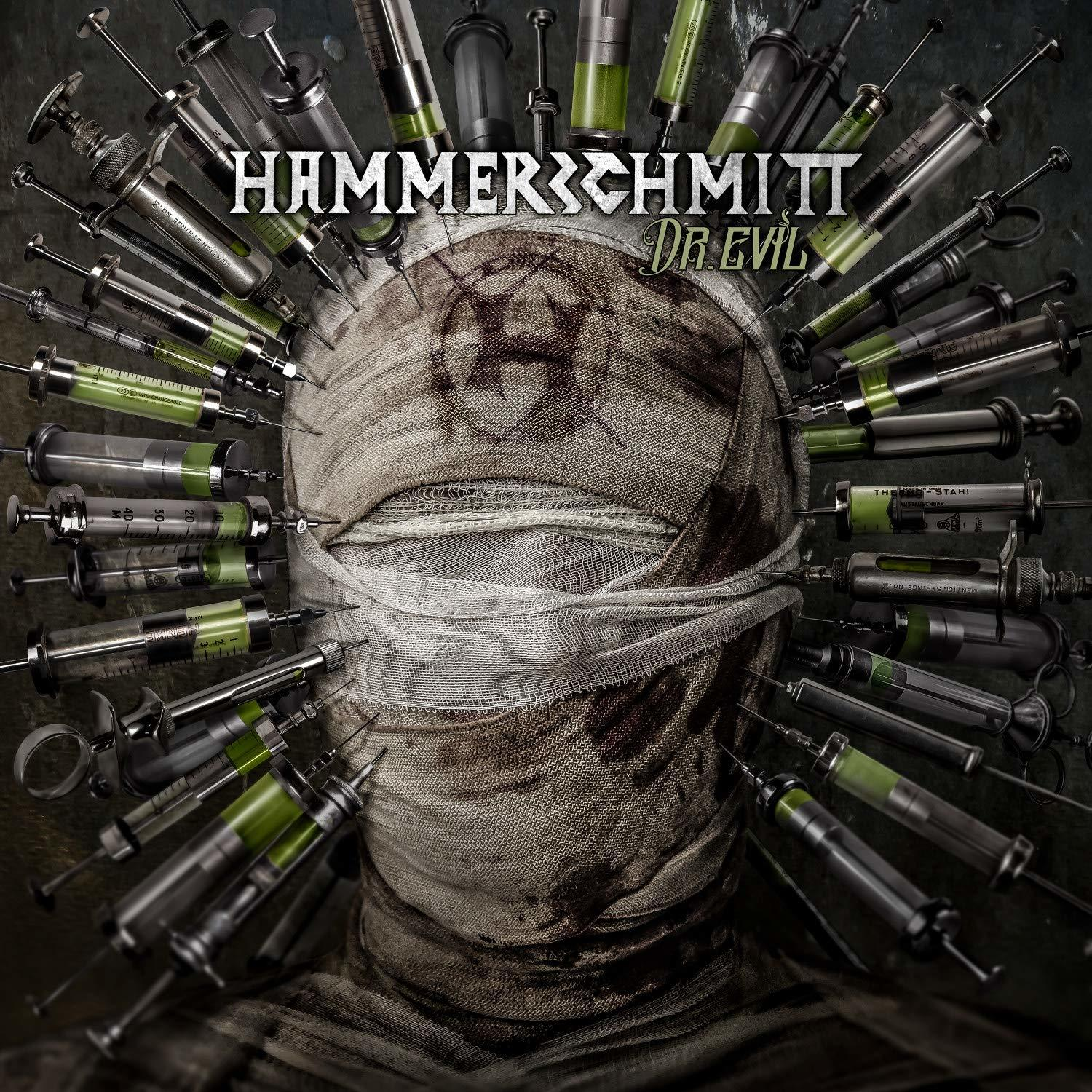 Albumcover mit bandagiertem Gesicht, Spritzen und dem Text 'Dr. Evil'.