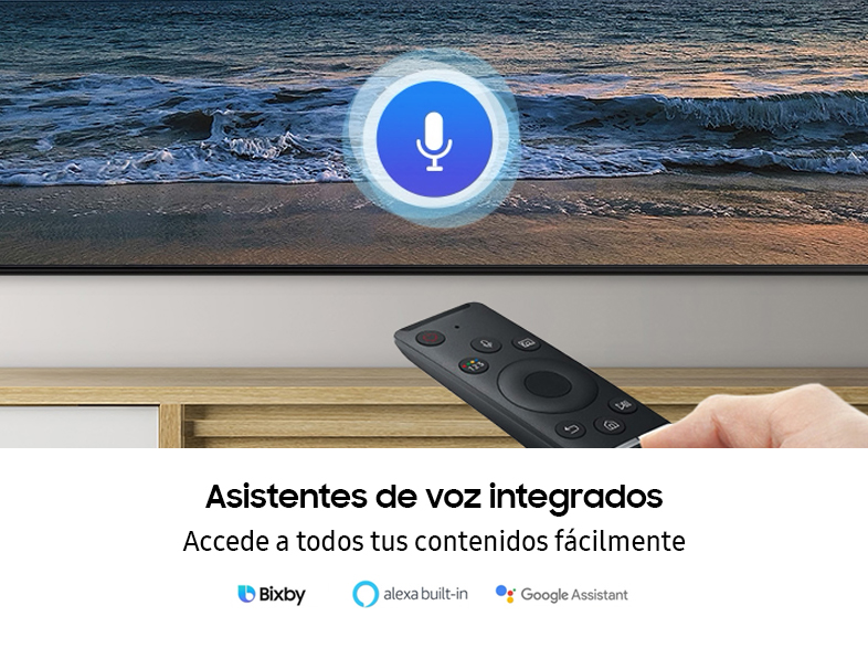 Una persona sosteniendo un control remoto de TV, con iconos de TV inteligente y asistente de voz en el fondo.