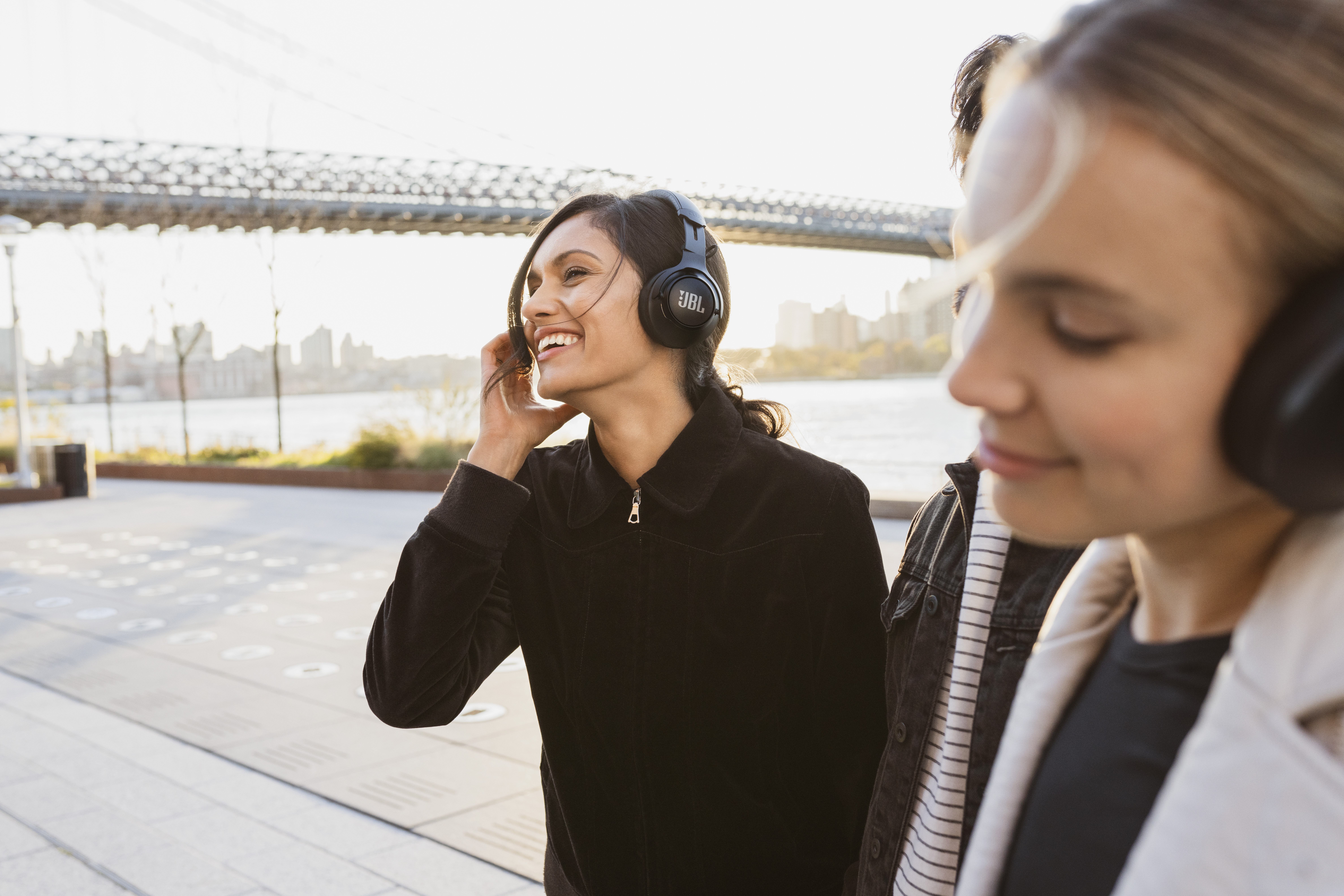 JBL Club 700 BT Zwart  On-ear Hoofdtelefoon, dj-hooftelefoon Zwart