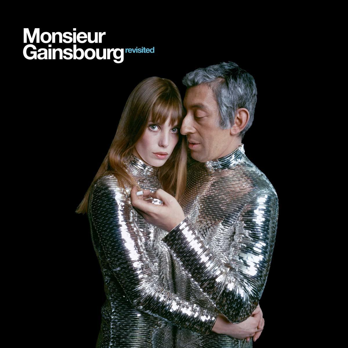 Pochette d'album avec un couple en tenues métalliques argentées, sur fond noir.