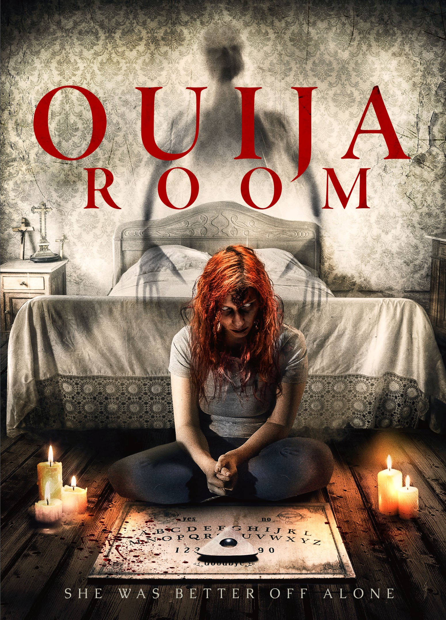 Affiche du film "Ouija Room". Une femme est assise par terre avec une planche Ouija, des bougies sont allumées.