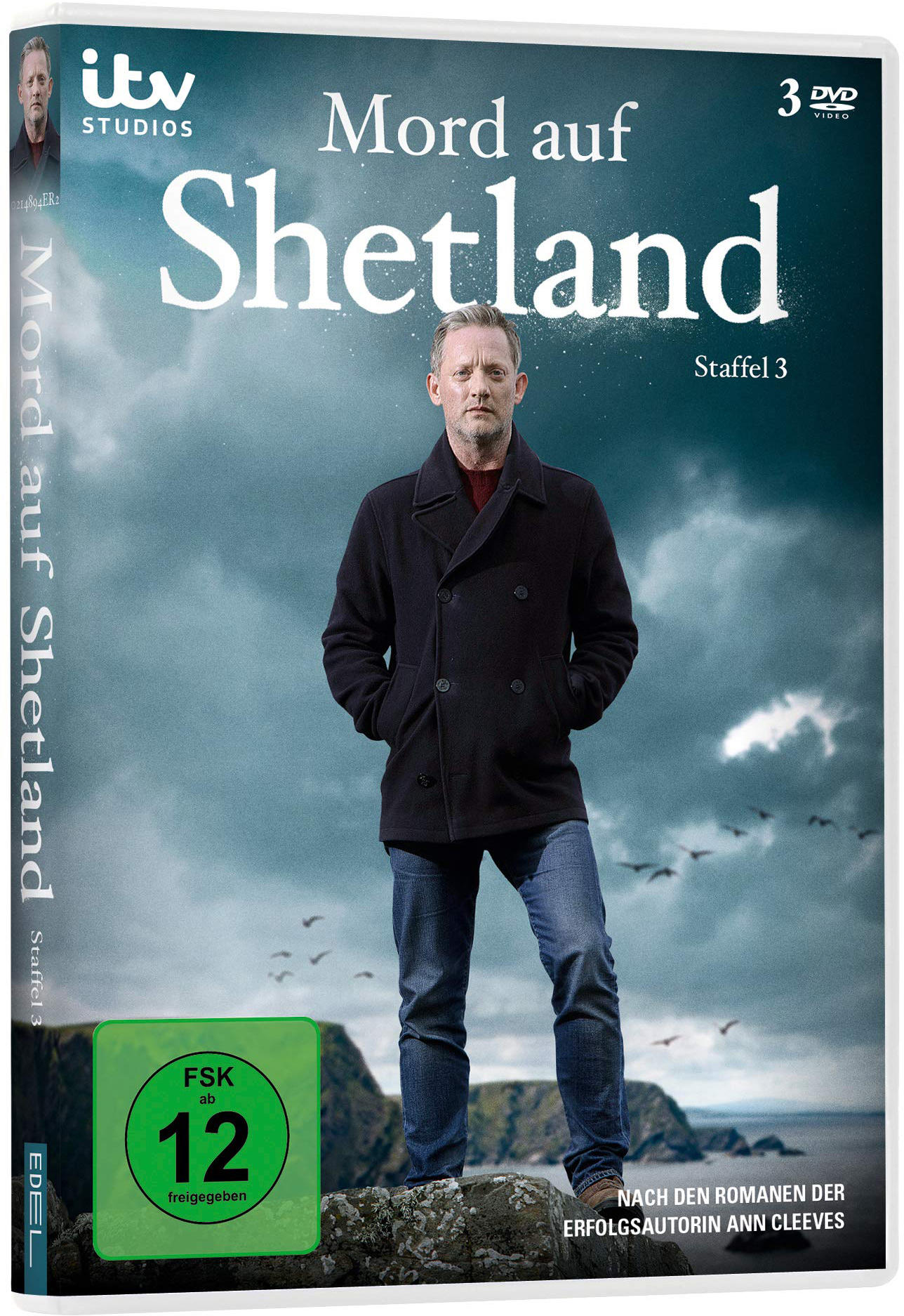 DVD-Hülle: Mann im Mantel an der Felsenküste, Titel 'Mord auf Shetland'.