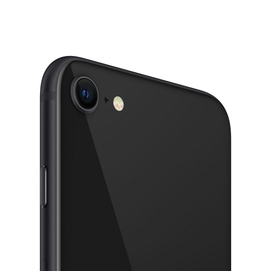 Parte trasera de smartphone negro con una lente de cámara y flash, bordes curvos, fondo blanco.
