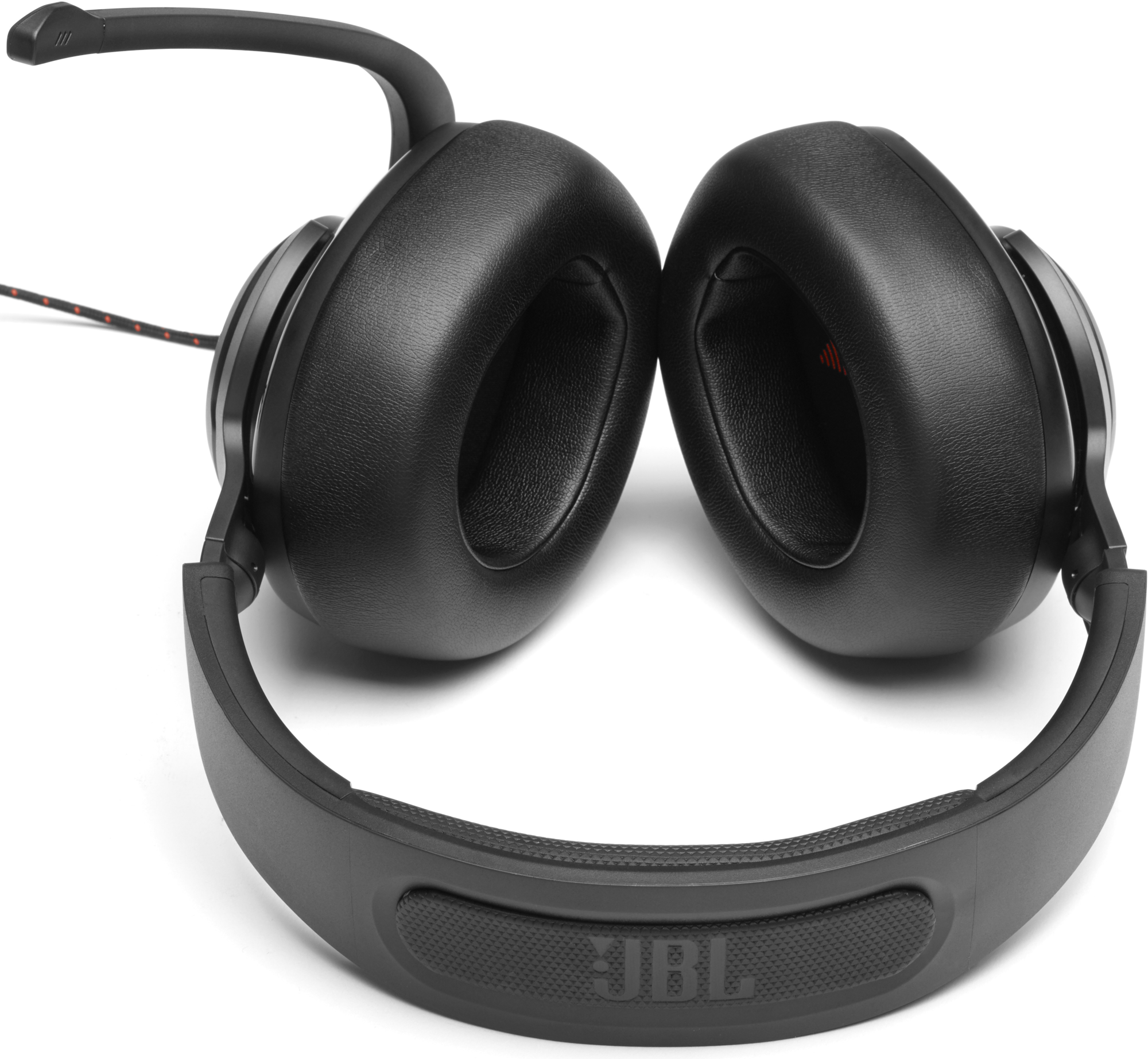 Schwarzes JBL-Headset mit Mikrofon auf weißem Hintergrund. Die Ohrmuscheln sind groß und der Kopfbügel ist gebogen.