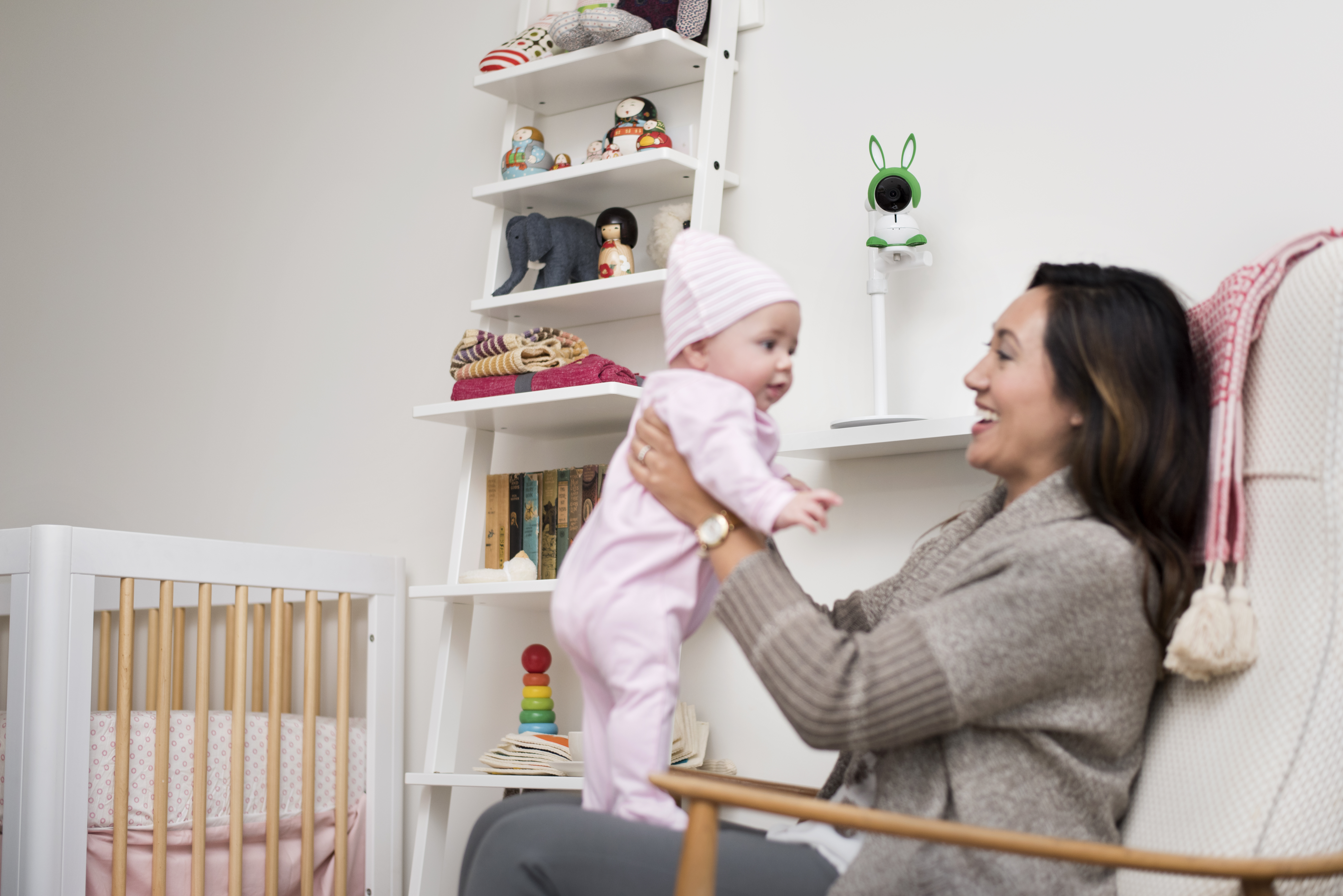 ARLO Babyphone Arlo Baby 1080p HD Überwachungskamera, Babyphone  (Anzahl Kameras: 1, für Innen, Nachtsichtfunktion, Netz-/Akkubetrieb, Neigbar, rotierbar, Full-HD, Weiß)