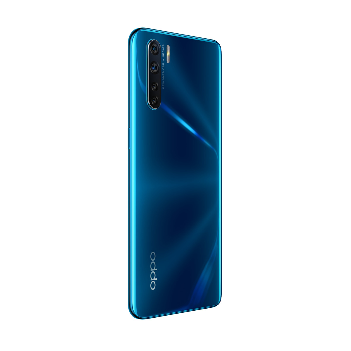Teléfono Oppo azul, vista trasera, con triple cámara, sobre fondo blanco.