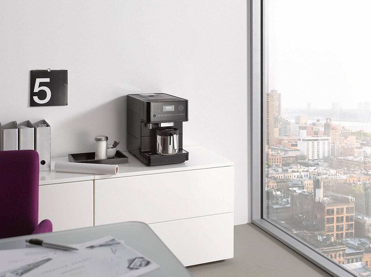MIELE CM 6350 Kaffeevollautomat Schwarz