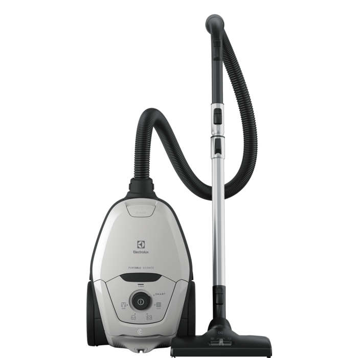 Ezüst Electrolux porszívó. Fekete tömlő és fogantyú. Fekete háttér.