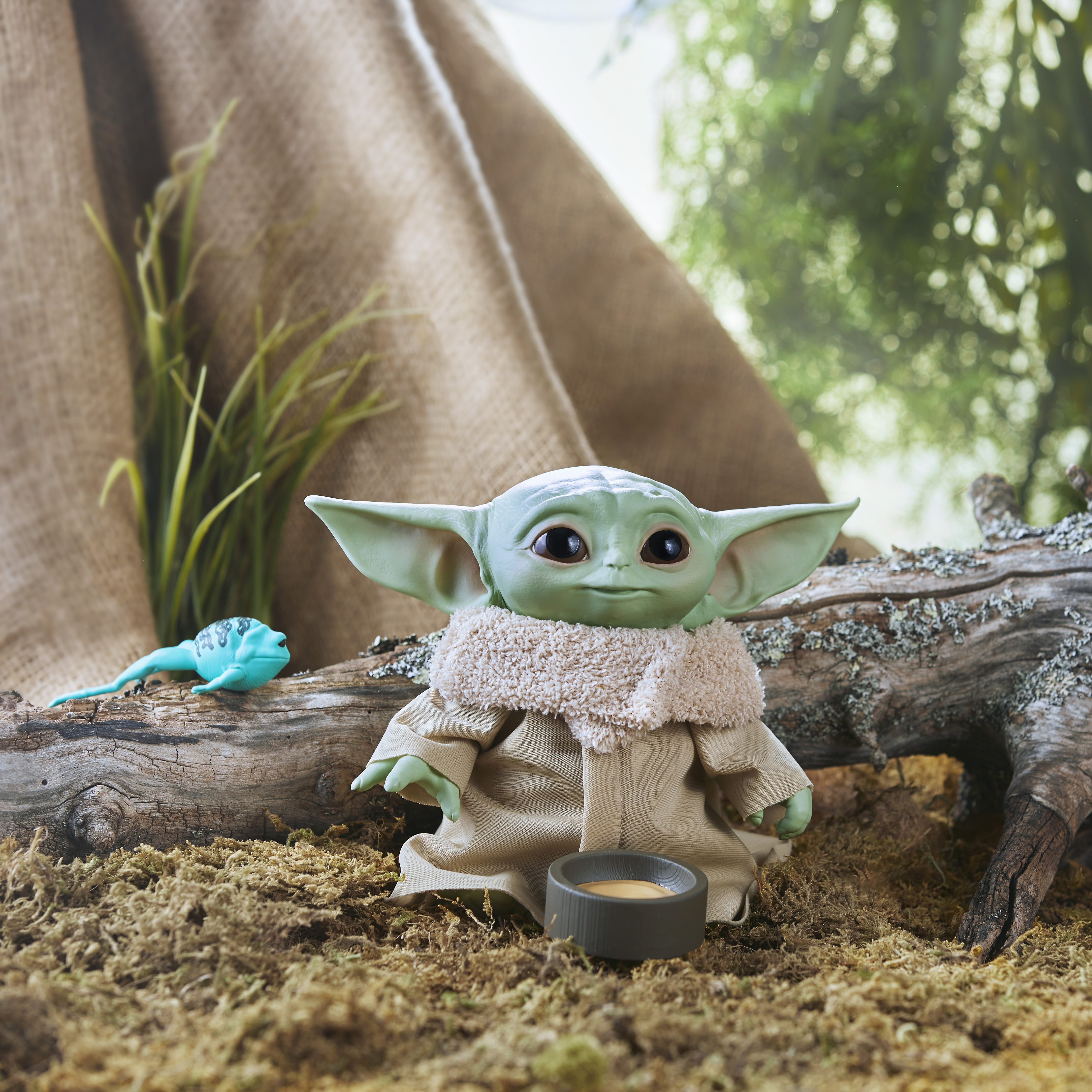 HASBRO Star Wars The Child sprechende Plüsch-Figur Plüschfigur Mehrfarbig