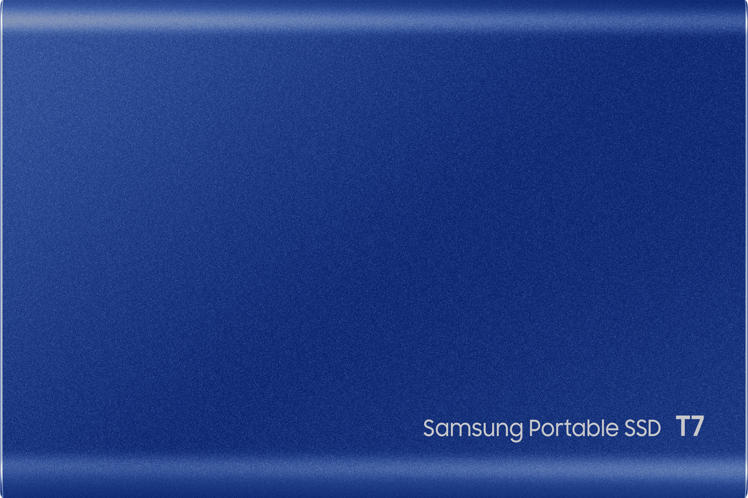 Eine blaue tragbare Samsung SSD T7 mit dem Markennamen darauf.