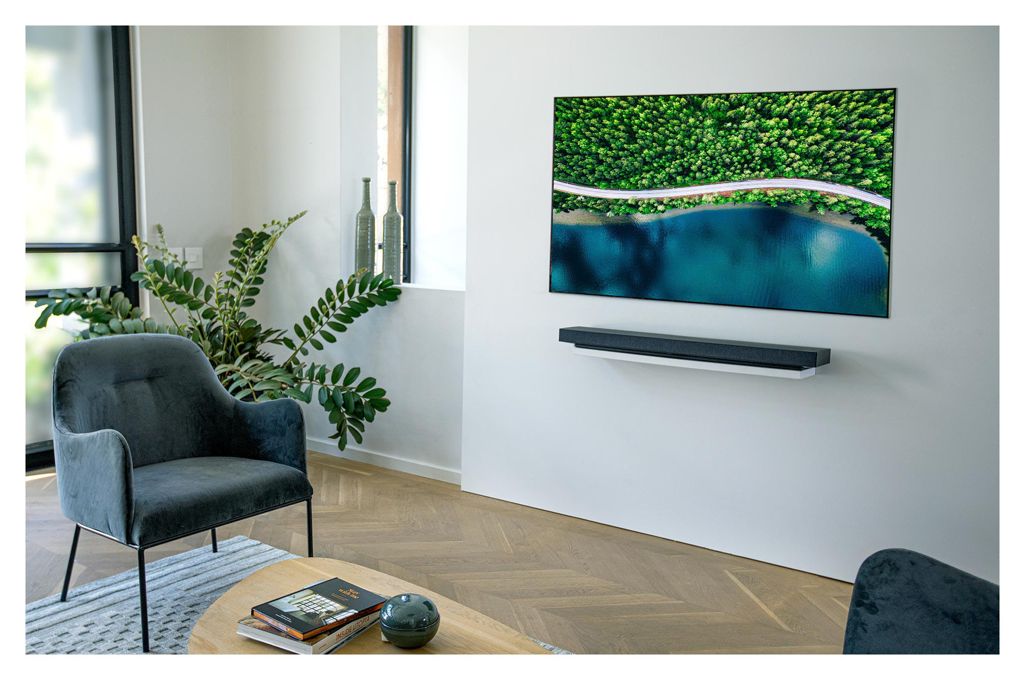 LG OLED65WX9LA OLED TV (Flat, 65 Zoll / 164 cm, UHD 4K, SMART TV, webOS 5.0 mit LG ThinQ)