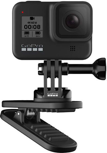 GoPro-Kamera mit Clip-Halterung. Schwarze Kamera, zeigt Infos an, an einem Clip befestigt.