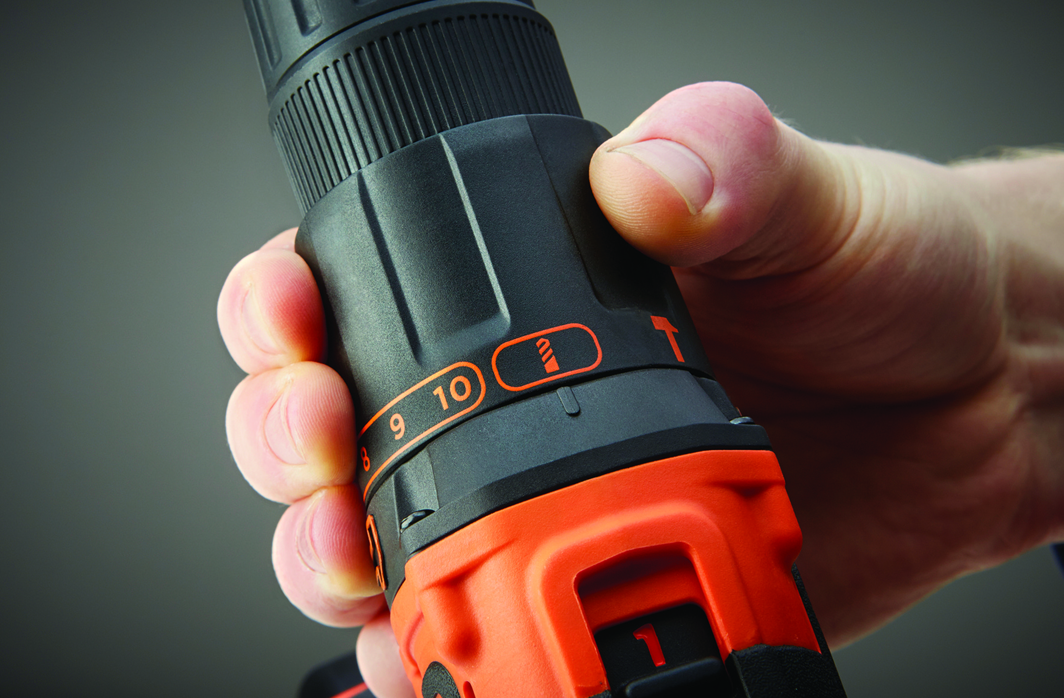 BLACK+DECKER BDCHD18S1A Akku-Schlagbohrschrauber, Orange/Schwarz