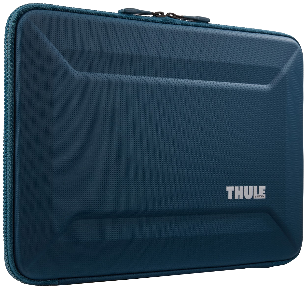 Une housse pour ordinateur portable Thule bleu marine, fermée, avec une surface texturée.