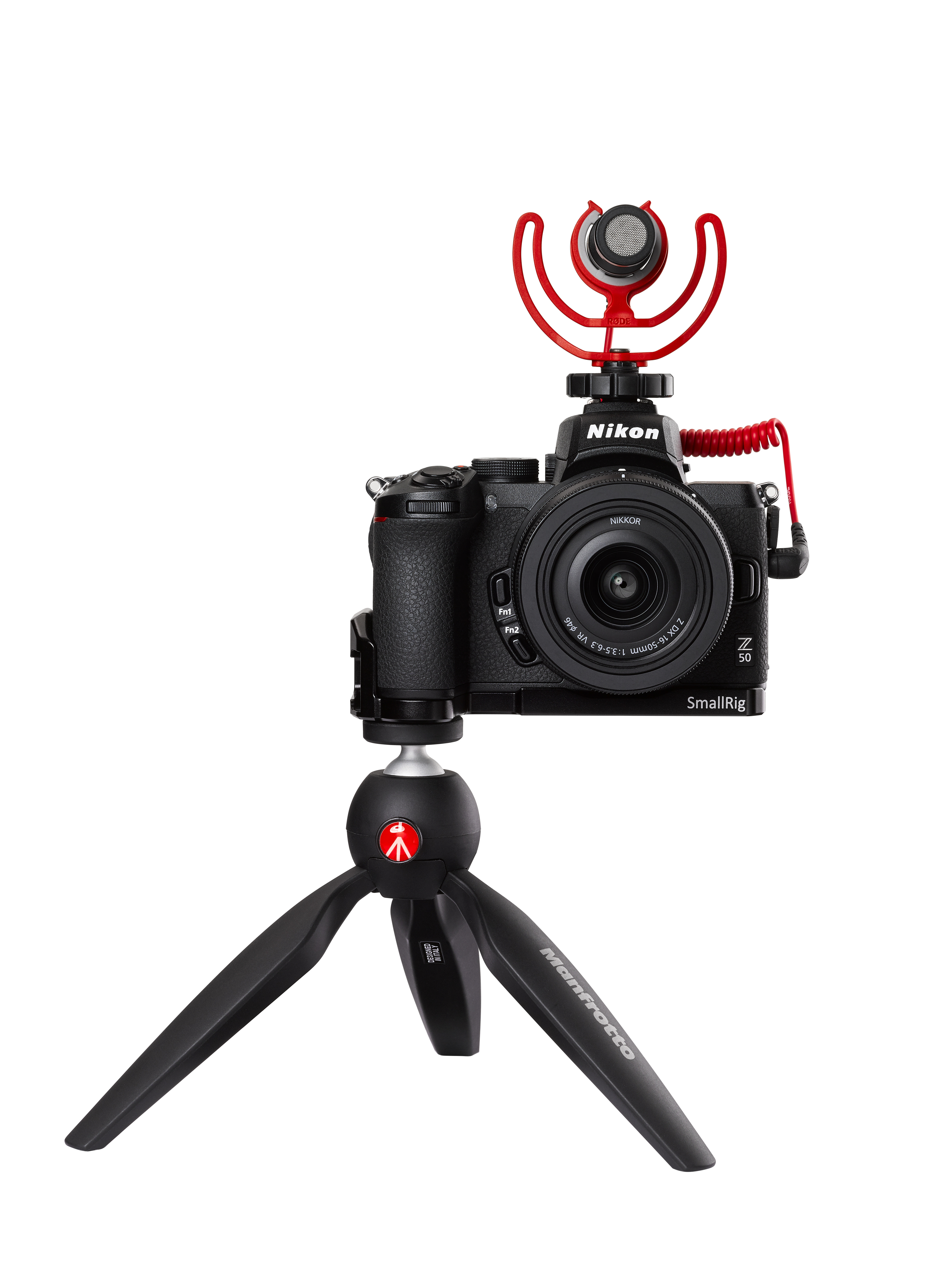 NIKON Z 50 Vlogger Kit Systemkamera mit Objektiv 16-50 mm, 8 cm Display Touchscreen, WLAN