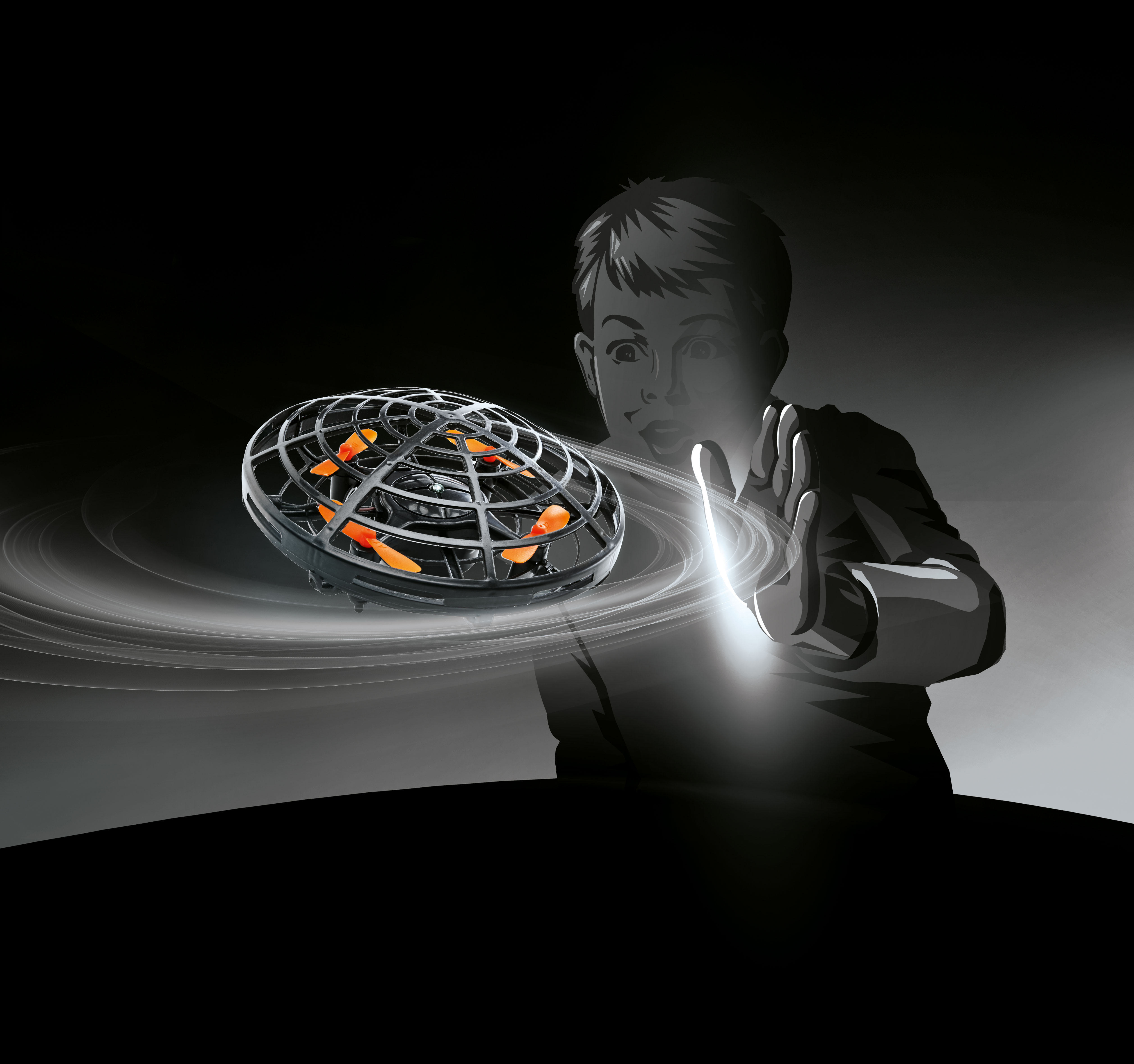 Ein Kind vor einem fliegenden Spielzeug mit Lichtern.
