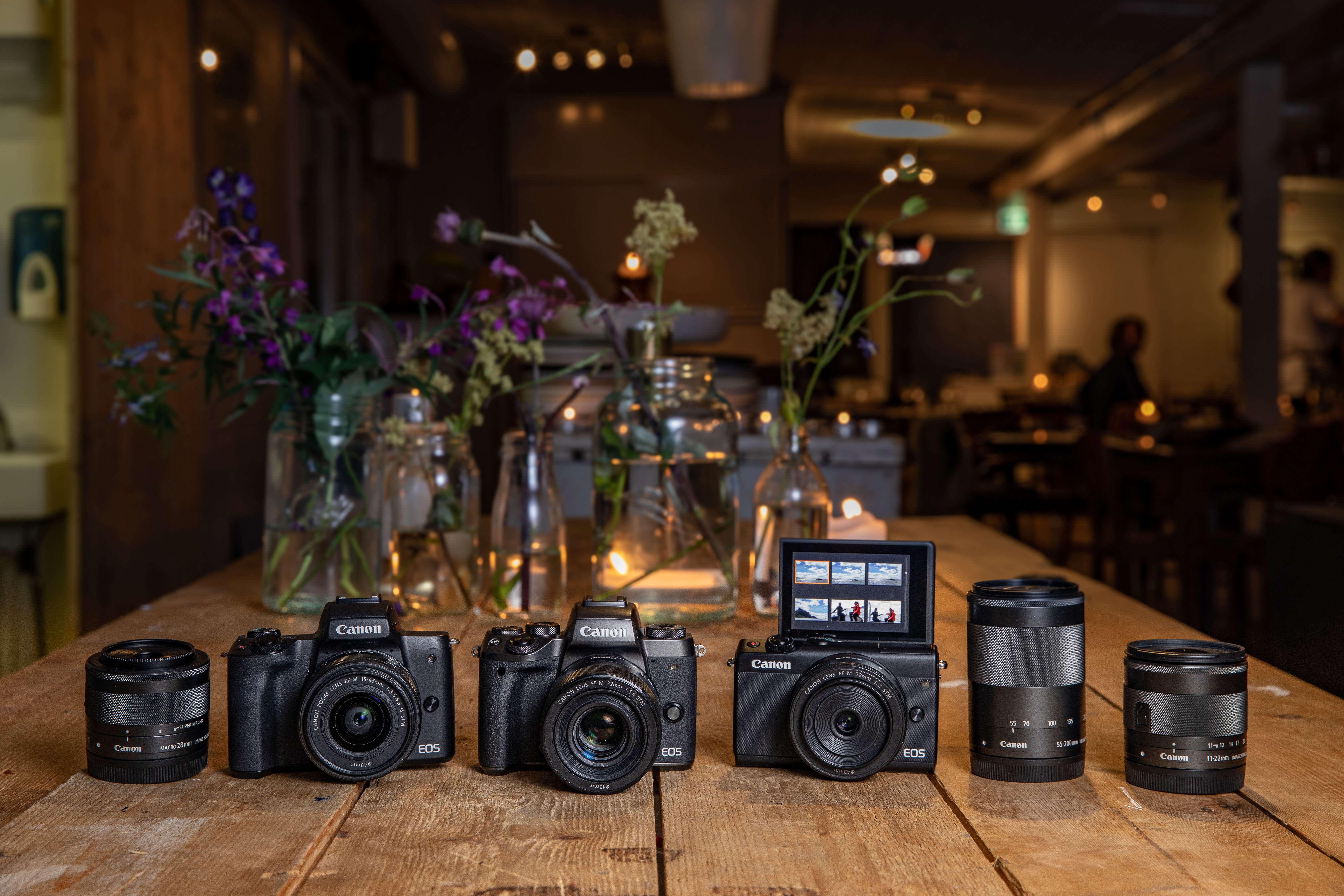 CANON EF-M 11 mm - 22 mm f/4-5.6 EF-M, IS, STM (Objektiv für Canon M-Mount, Graphit-Grau)