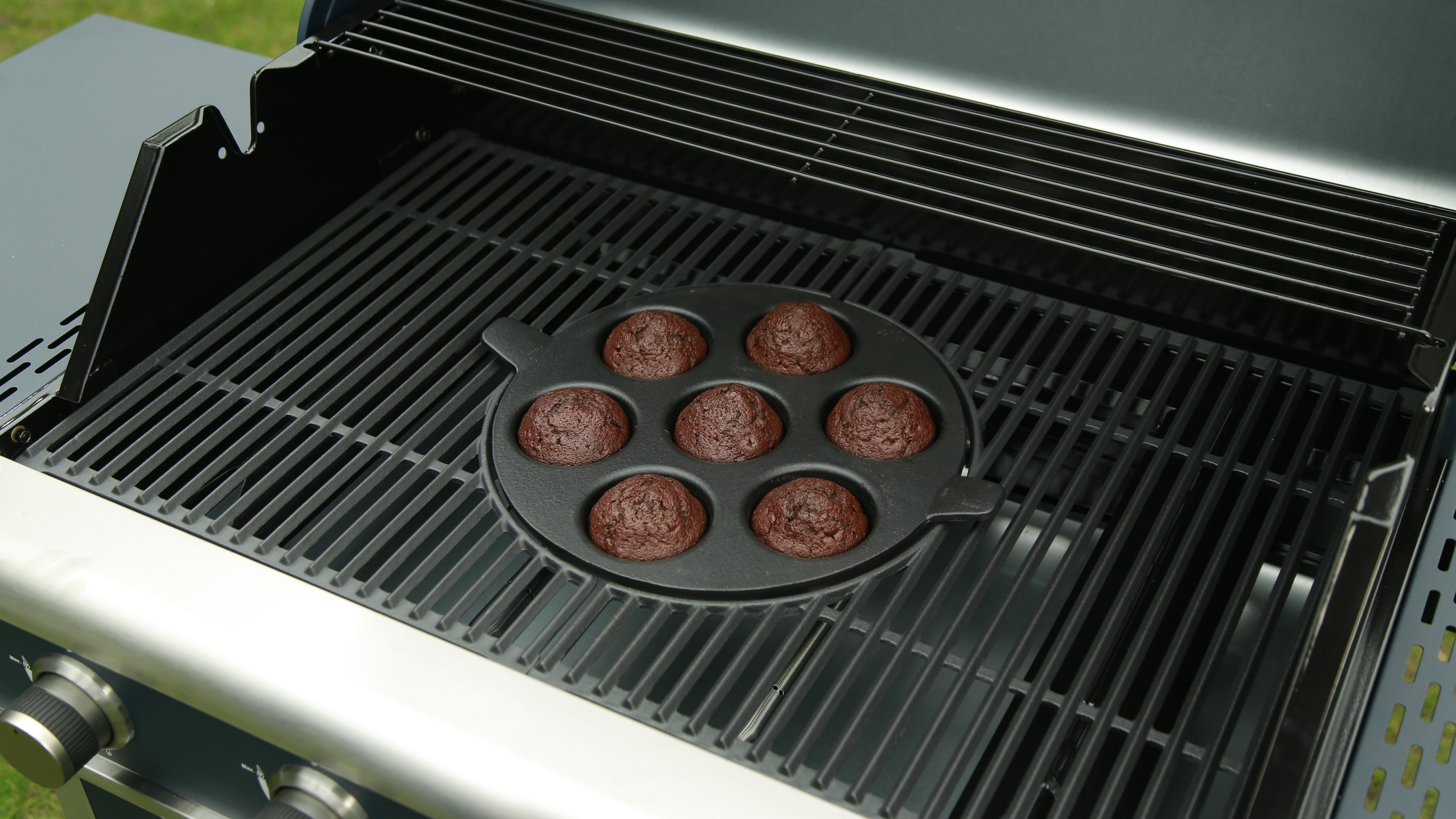 TEPRO 3175 Vancouver Gasgrill, Dunkelblau/Edelstahl (16900 Watt)
