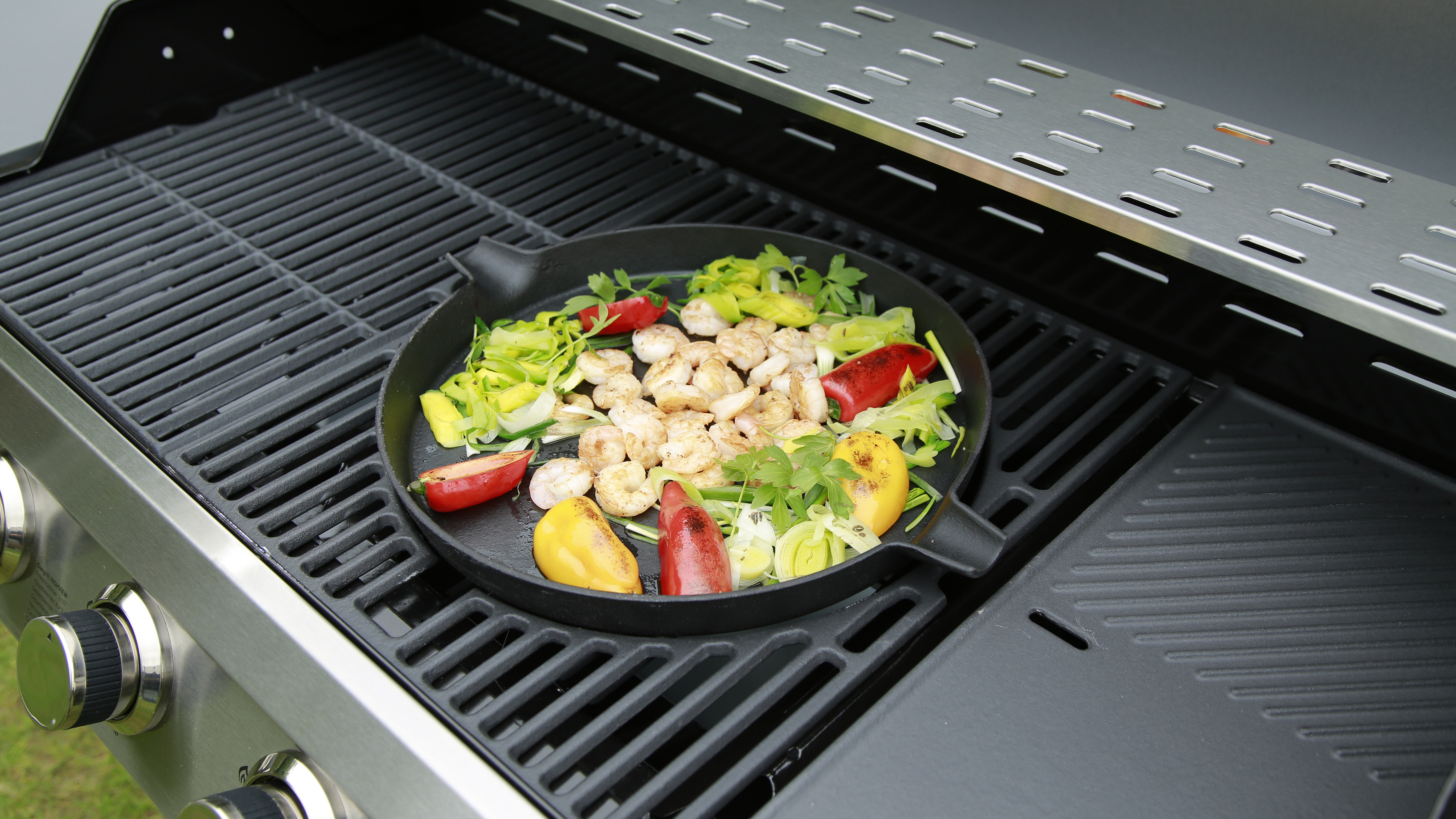 TEPRO 3177 Highview Gasgrill, Anthrazit/Edelstahl (22050 Watt)