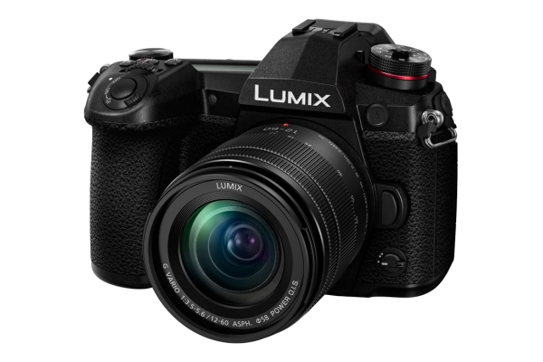 PANASONIC Lumix DC-G9MEG-K Systemkamera mit Objektiv 12-60 mm, 7,5 cm Display, WLAN