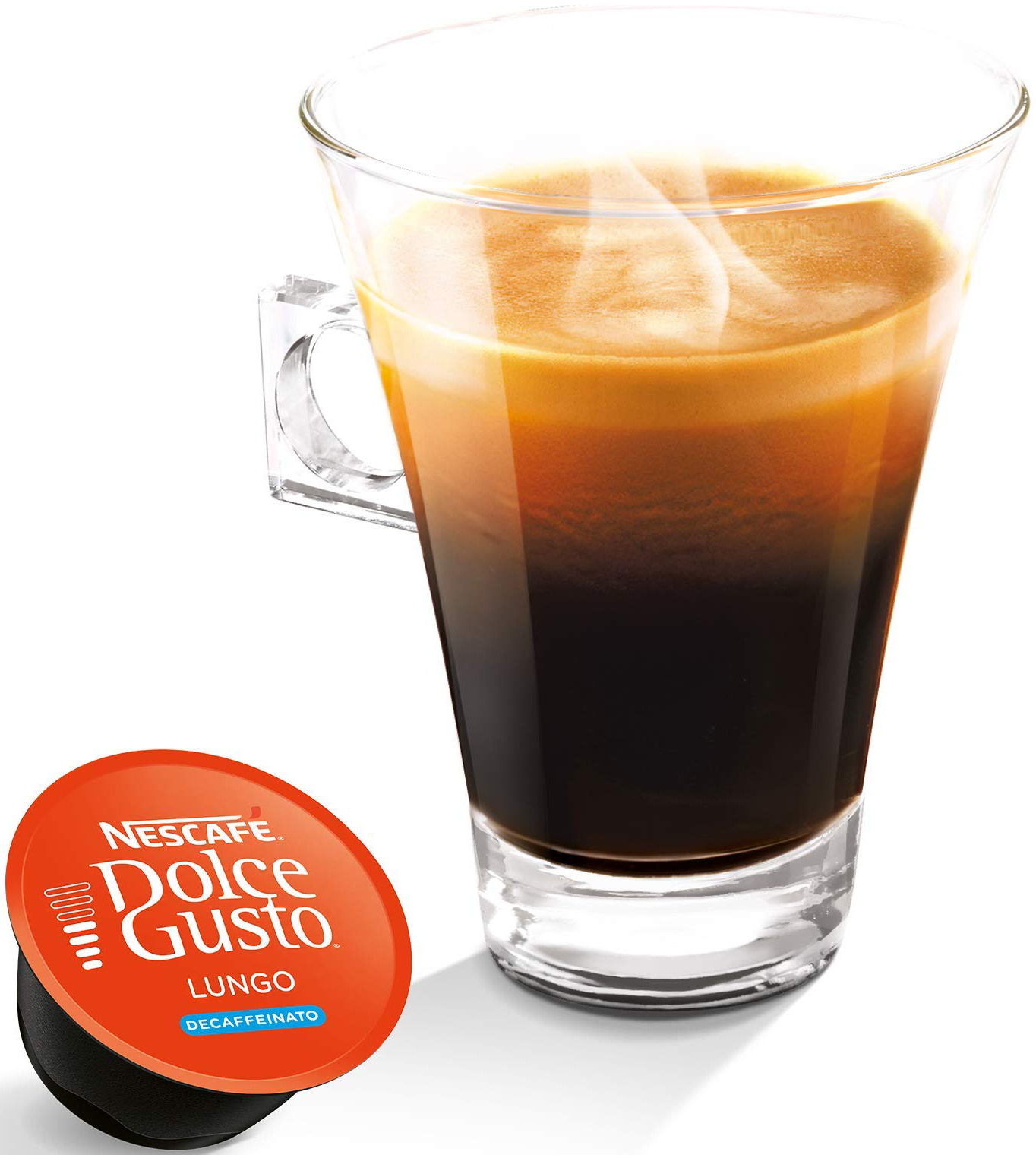 Un bicchiere di caffè con schiuma, più una capsula Dolce Gusto, arancione e nera.