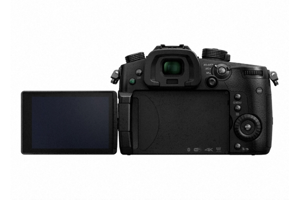 PANASONIC Lumix DC-GH5 Body Systemkamera, 8 cm Display Touchscreen, WLAN