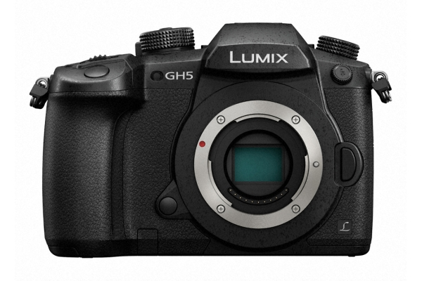 PANASONIC Lumix DC-GH5 Body Systemkamera, 8 cm Display Touchscreen, WLAN